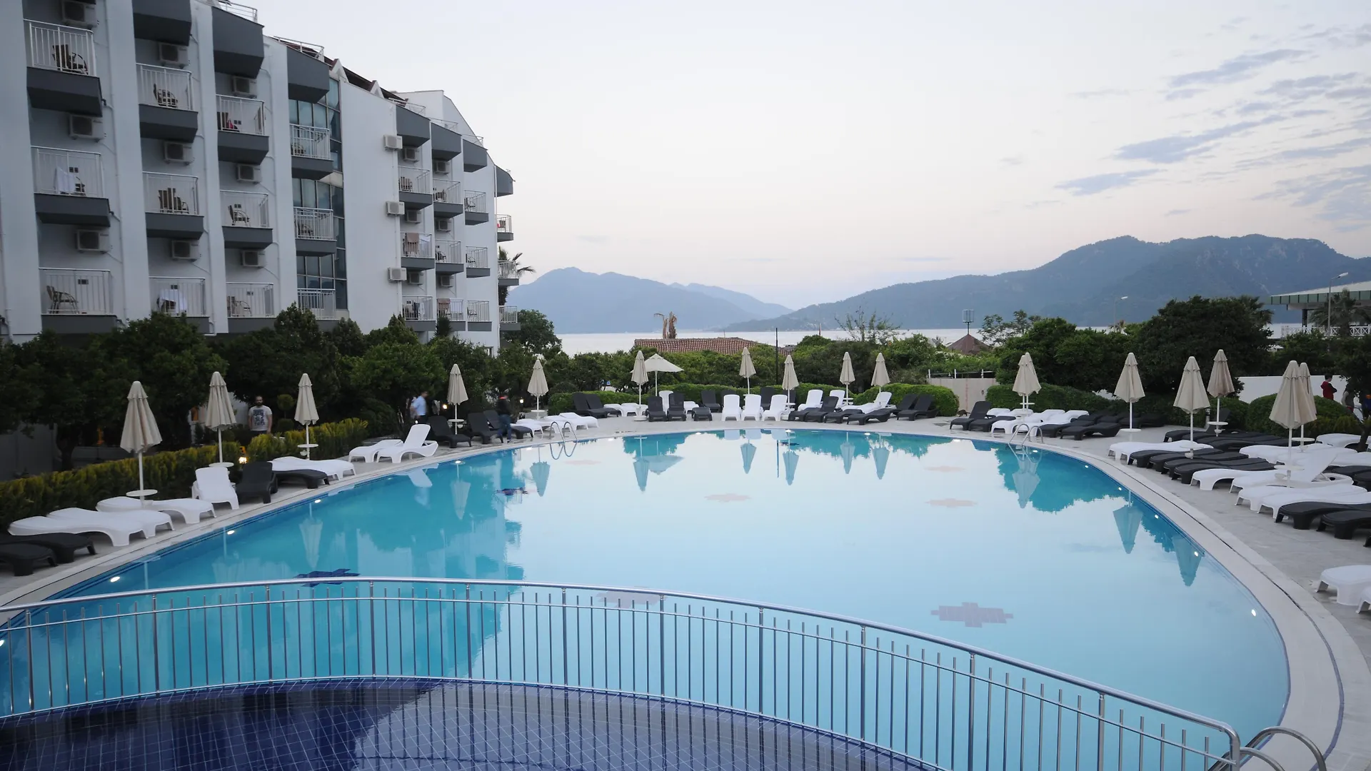 Luna Beach Deluxe Hotel Marmaris 5*,  Turkije